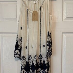 White and Navy Embroidered Dress Blu Peppermint medium